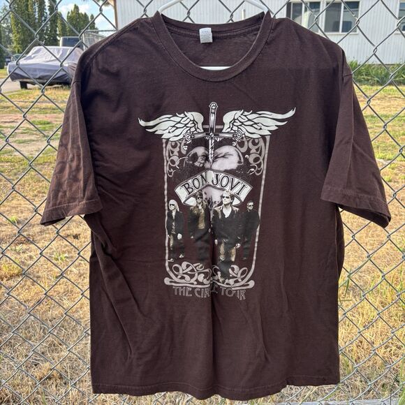 Bon Jovi The Circle Tour 2010 Band Tee Brown Tultex XL Graphic Rock Shirt - Picture 1 of 5